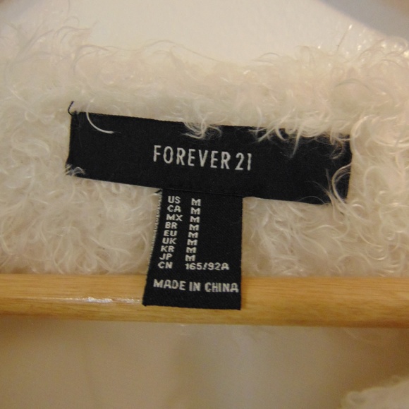 FOREVER 21 Fuzzy White Jacket - Picture 3 of 6